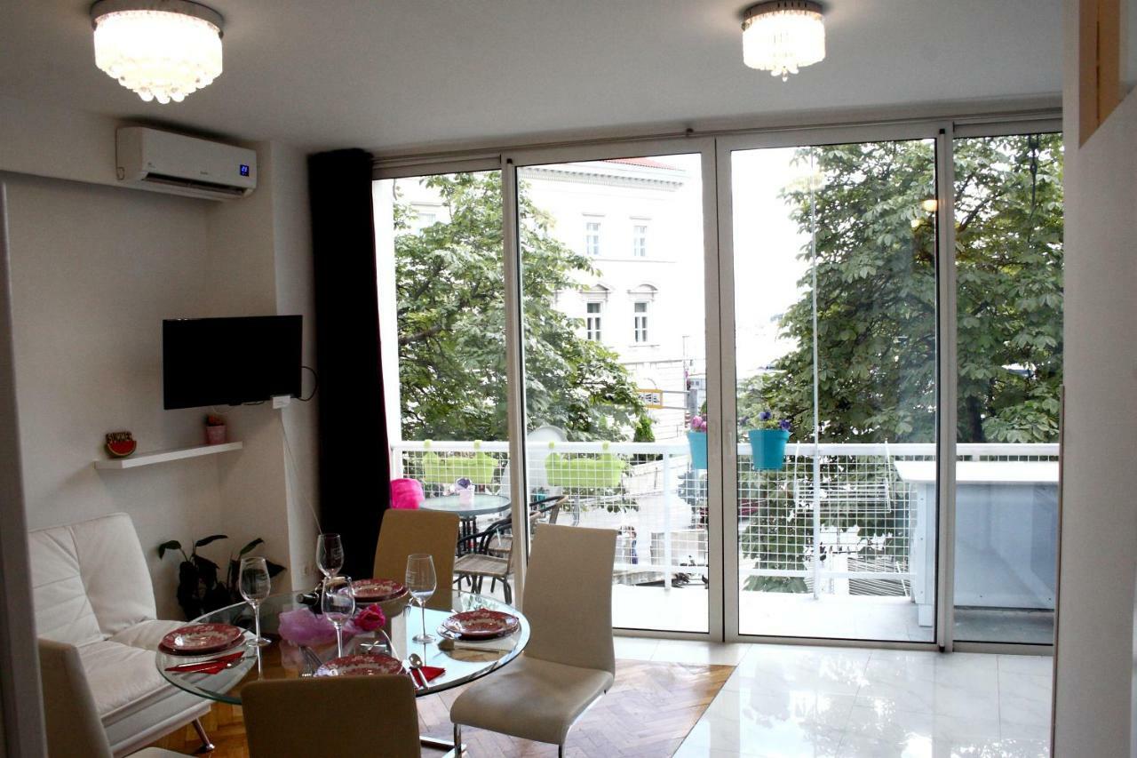 Apartment Prestige Split
